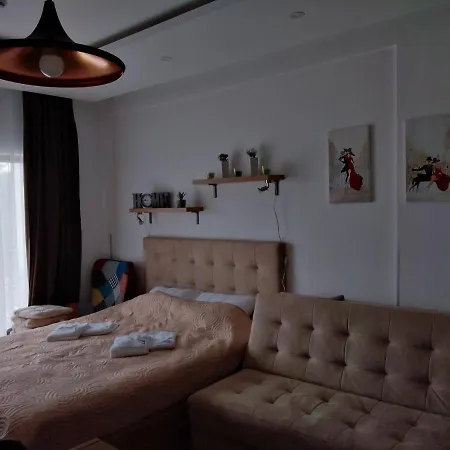 Deluxe Sunny Valley Milmari S8