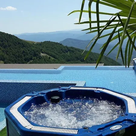 Deluxe Sunny Valley Milmari S8 Kopaonik