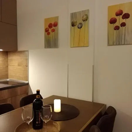 Deluxe Sunny Valley Milmari S8 *