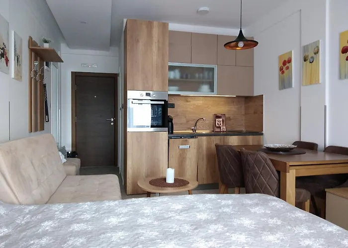 Deluxe Sunny Valley Milmari S8 * Κοπαόνικ