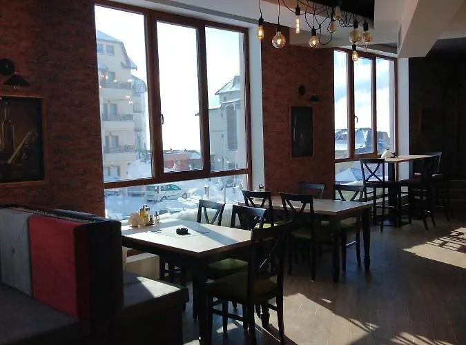 Deluxe Sunny Valley Milmari S8 * Κοπαόνικ